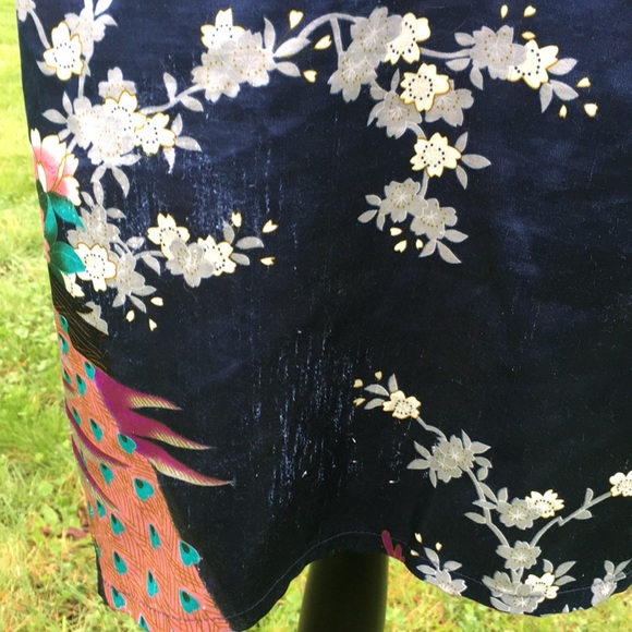 3/$20 Oriental Village Silk Robe - Picture 8 of 10